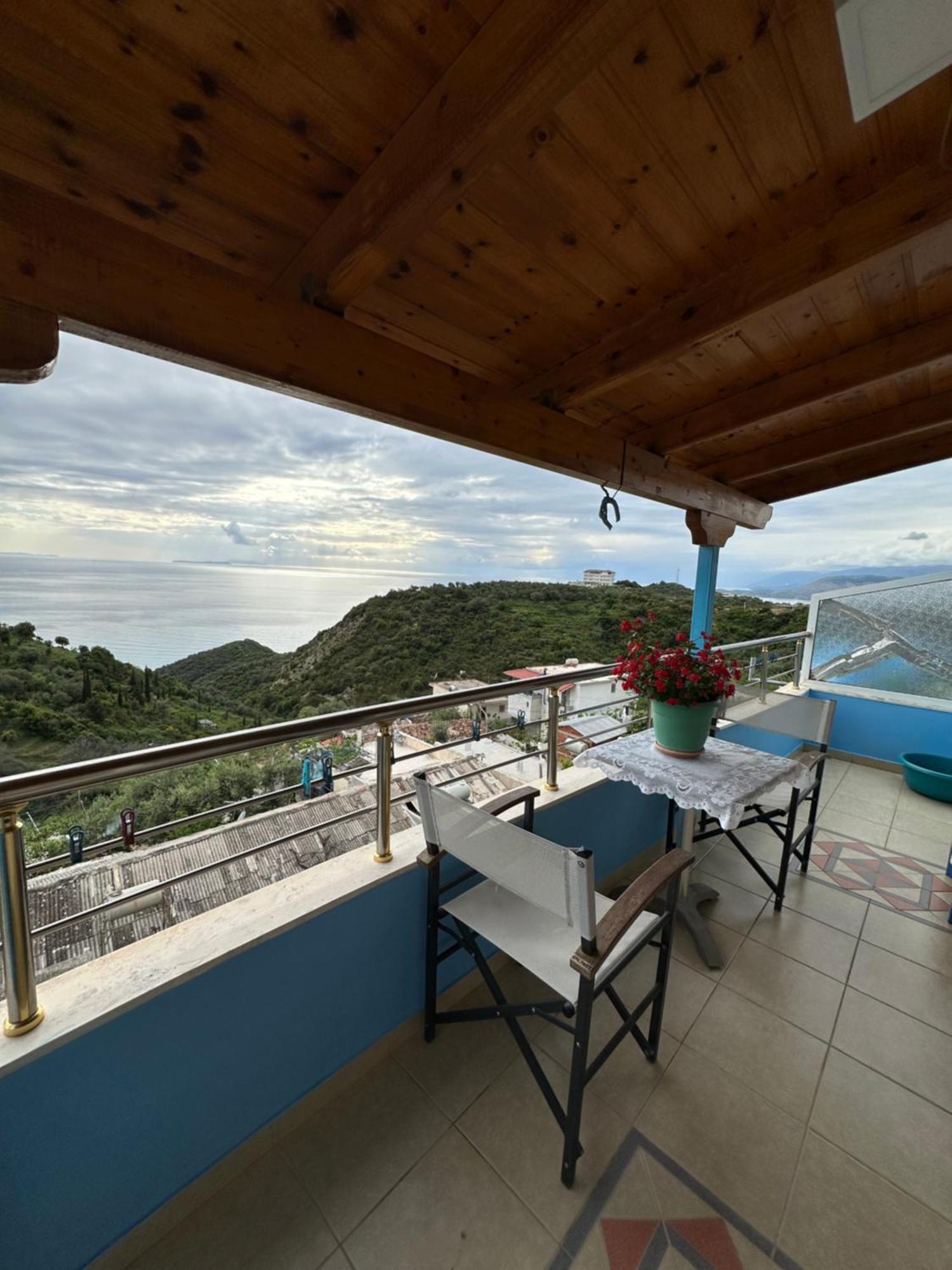 Selami Sea View Apartment Lukovë